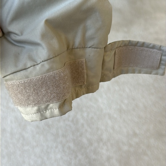 Universal Concerts Windbreaker - Picture 13 of 17